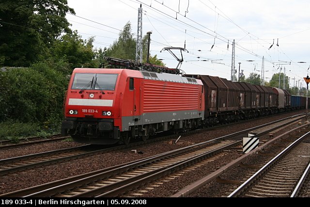 189 033-4 (ohne Logo) mit gemischtem Gterzug (Class 189-VA, Railion Deutschland AG, gesichtet Berlin Hirschgarten, 05.09.2008).