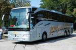 MB Tourismo als Möhneblitz des Busunternehmens Quente rastet an der A 7 im September 2017