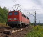 Nachschu: 140 169-4 der DB Schenker Rail fhrt am 11.08.2011 kurz vor Unkel solo, Richtung Sden.