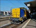 Am 847 905-7 der WRS (Widmer Rail Services AG) durchfhrt am 29.05.2012 den Bahnhof von Lausanne.