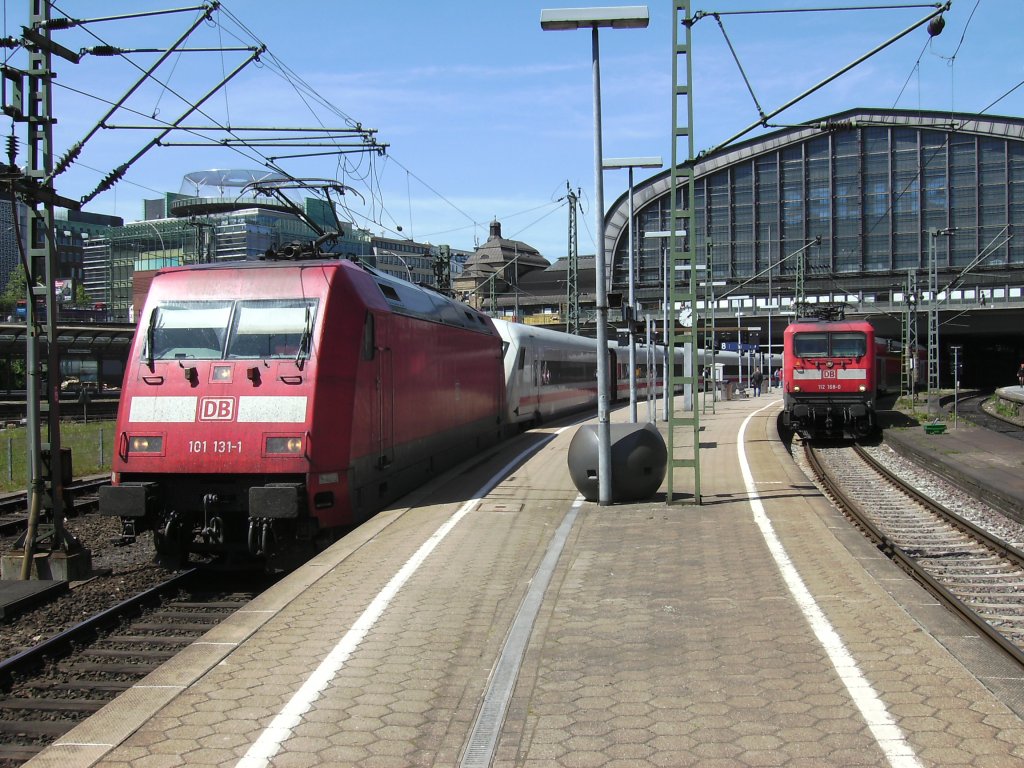 101 131 und 112 168 am 05.Juni 2010 im Hamburger Hbf.