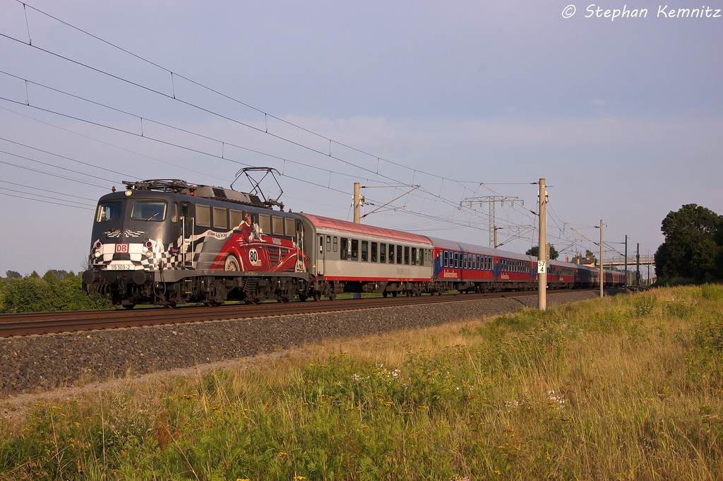 115 509-2  80 Jahre Autozug  mit dem DPN 2861  Kreuzfahrer  von Berlin-Lichtenberg nach Warnem�nde in Vietznitz. 30.07.2013