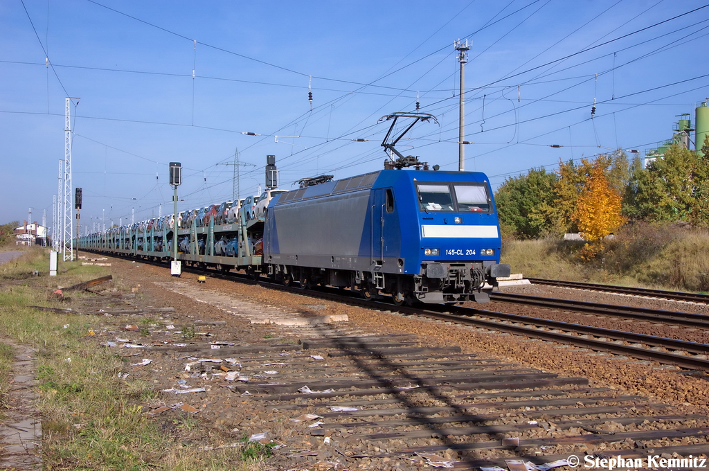 145-CL 204 (145 100-4) Alpha Trains f�r Crossrail AG mit einem Fiat Autotransport in Satzkorn. Der Zug musste in Satzkorn zwei G�terz�ge und den RE1 �berholen lassen und setzte danach die Fahrt in Richtung Golm weiter fort. 20.10.2012