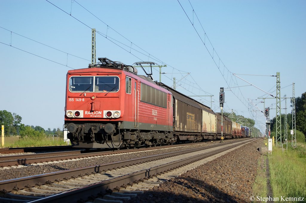 155 149-8 mit einem gemischten G�terzug in Friesack(Mark) in Richtung Neustadt(Dosse) unterwegs. 30.05.2011