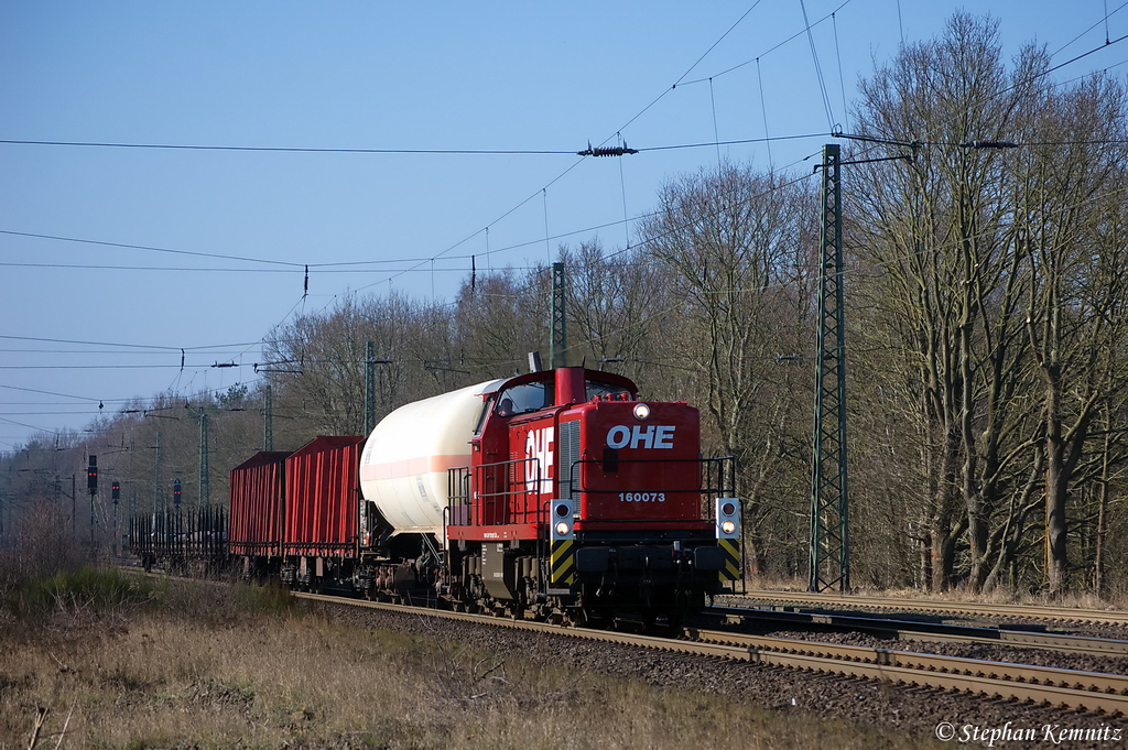 160073 (295 950-0) OHE - Osthannoversche Eisenbahnen AG mit einem Nahg�terzug in Suderburg in Richtung Uelzen unterwegs. 23.03.2012