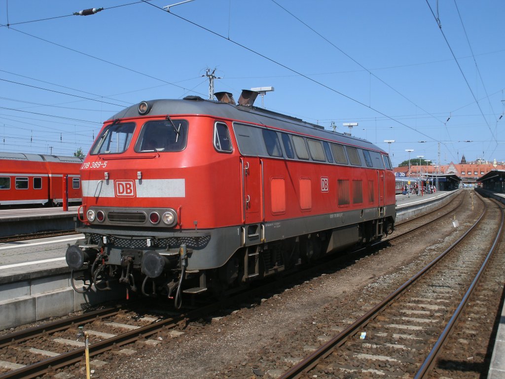 218 389 hatte am Vormittag,vom 16.Juli 2011,ihre Aufgabe erledigt,erst am Nachmittag ging es von Stralsund zur�ck nach Heringsdorf.