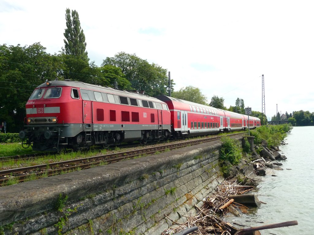 218 496 verl�sst am 08.07.2012 den Bodenseedamm und damit den Bahnhof Lindau.