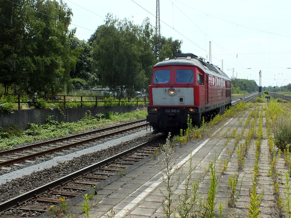 232 905 durchf�hrt am 16.7.13 als Leerfahrt den Bahnhof Gladbeck-West.