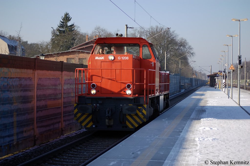 275 110-5 von der Alpha-Trains-Belgium als Lz in Dallgow-D�beritz in Richtung Berlin-Staaken unterwegs. 29.01.2011