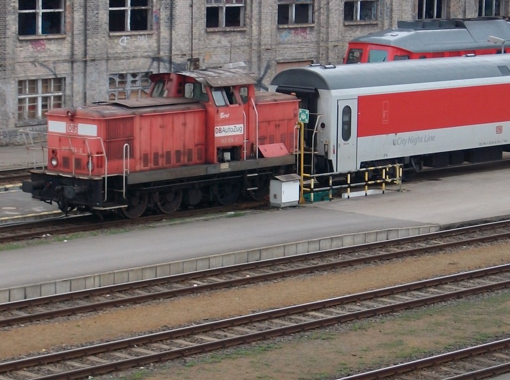 345 124 am 03.April 2010 in Berlin Warschauer Stra�e.