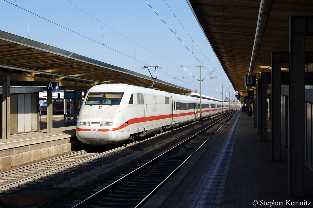 401 015-3  Regensburg  als ICE 599 von Berlin Ostbahnhof nach M�nchen Hbf in Braunschweig. 24.09.2011