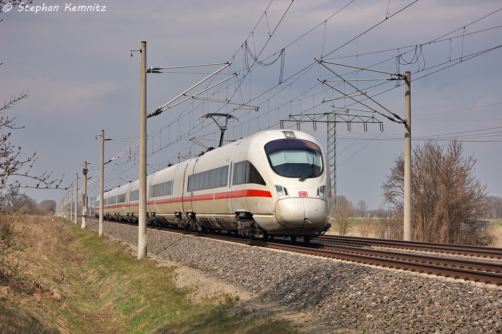 411 577-0  Rathenow  als ICE 1713 von Hamburg-Altona nach Berlin S�dkreuz in Vietznitz. 18.04.2013