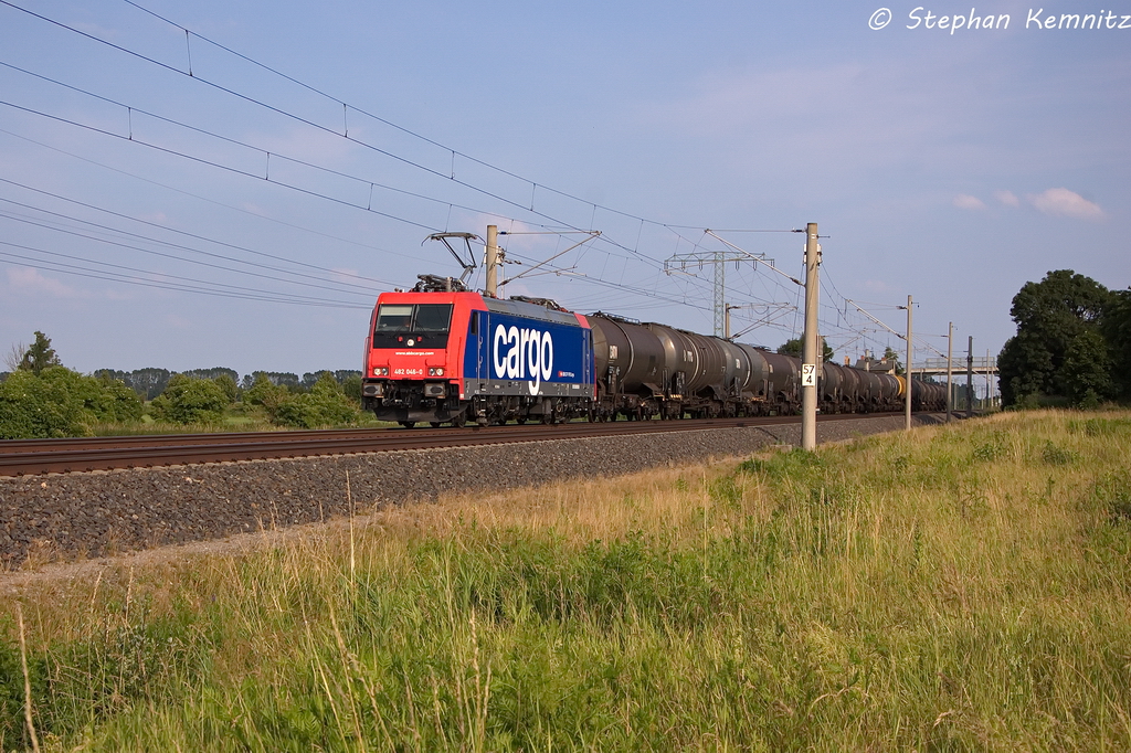 482 046-0 SBB Cargo f�r HSL Logistik GmbH mit einem Kesselzug in Vietznitz und fuhr in Richtung Wittenberge weiter. 02.07.2013