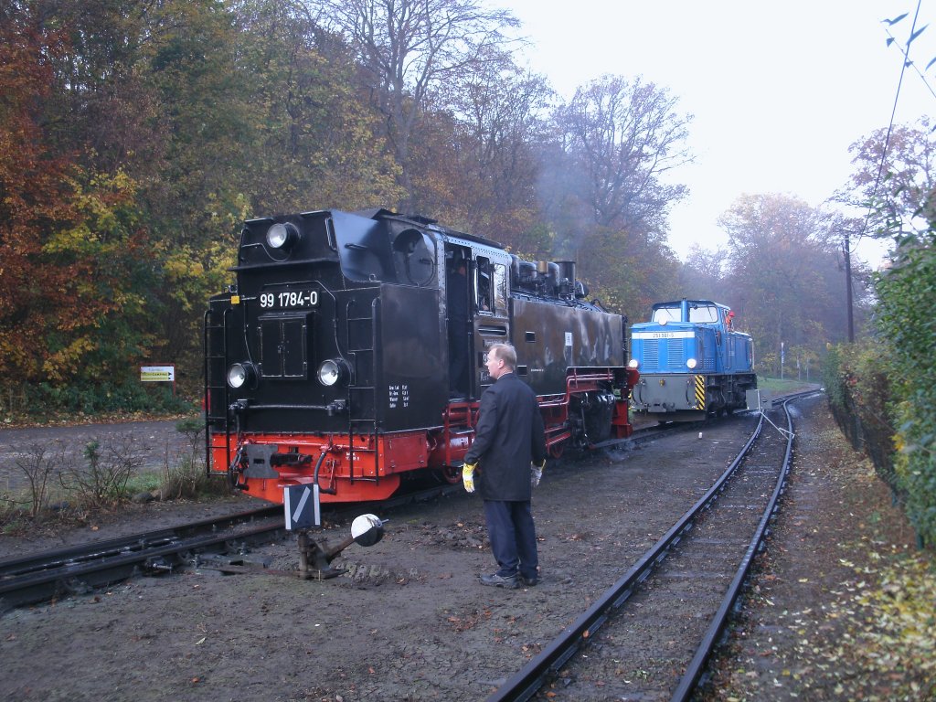 99 1784 und 251 901 am 05.November 2011 in Ghren.