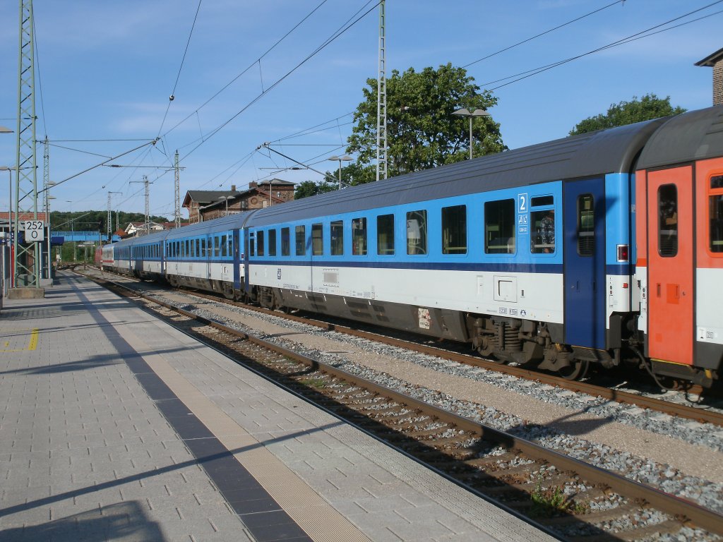CD-Wagen Bmz in neuer Farbgebung im EC 378 Wien-Binz,am 10.Juni 2011,in Bergen/R�gen.