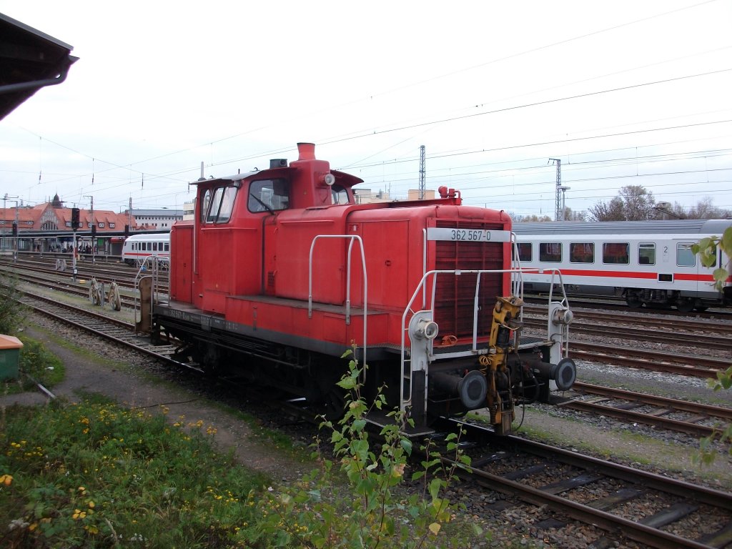 Das  Dreibein  362 567 am G�terboden in Stralsund am 13.November 2010.