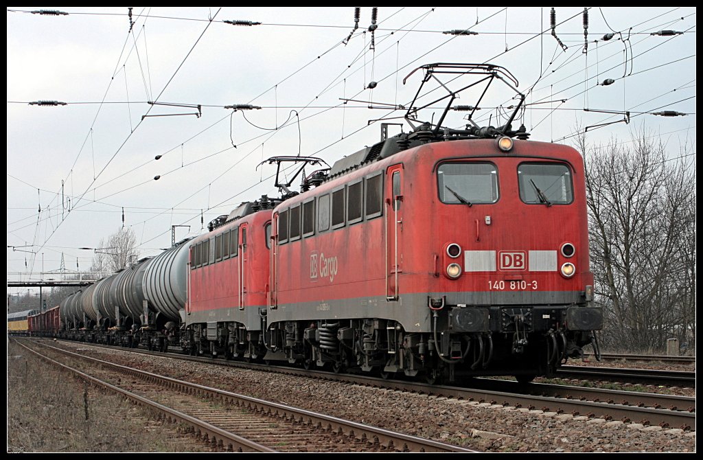 DB 140 810-3 mit einer Schwesterlok und gemischtem G�terzug (Nuthetal-Saarmund 23.03.2010 - Upgrade: 25.10.2012 in Osterhausen-Oberfeld zA)