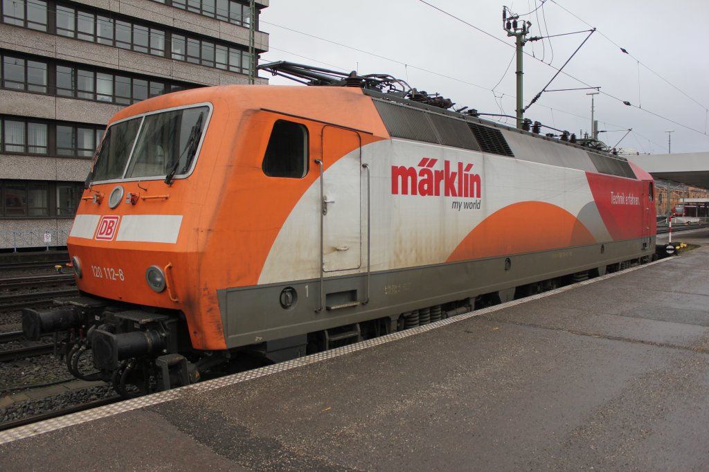 DB Fernverkehr M�rklin 120 122-8 Abgestellt in Hannover Hbf am 02.02.2013