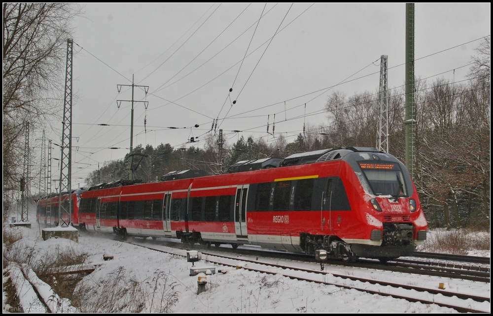 DB Regio 442 122 mit dem RE7 Richtung Berlin am 12.03.2013 in Diedersdorf