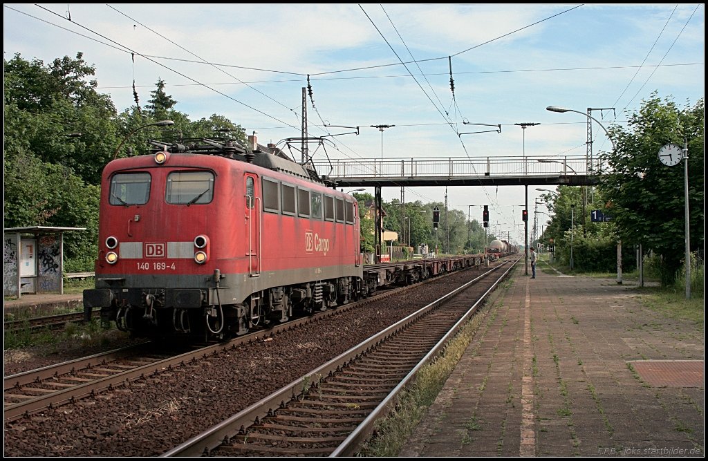 DB Schenker 140 169-4 mit gemischtem G�terzug Richtung Wustermark (gesehen Wustermark-Priort 10.06.2010
<br>
++ 13.11.2019 bei Bender, Opladen