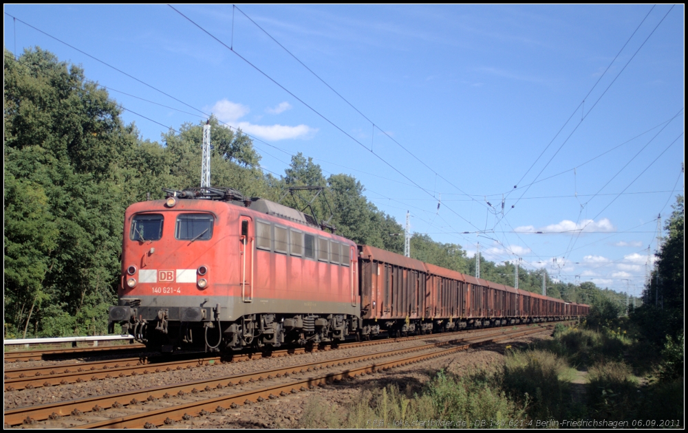 DB Schenker 140 621-4 mit Kohlezug (gesehen Berlin Friedrichshagen 06.09.2011)