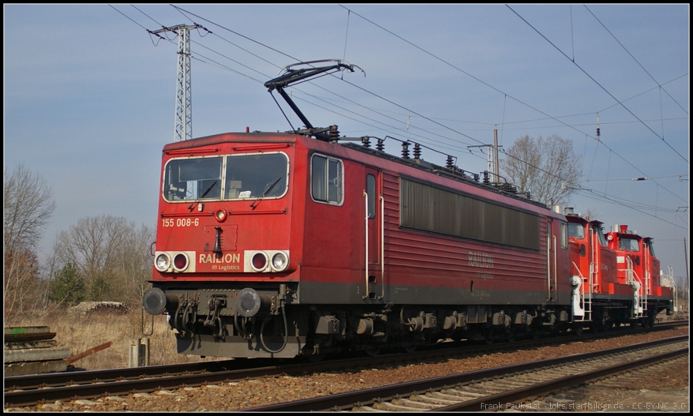 DB Schenker 155 008-6 mit 363 811 und 362 594 am 06.03.2013 in der Berliner Wuhlheide