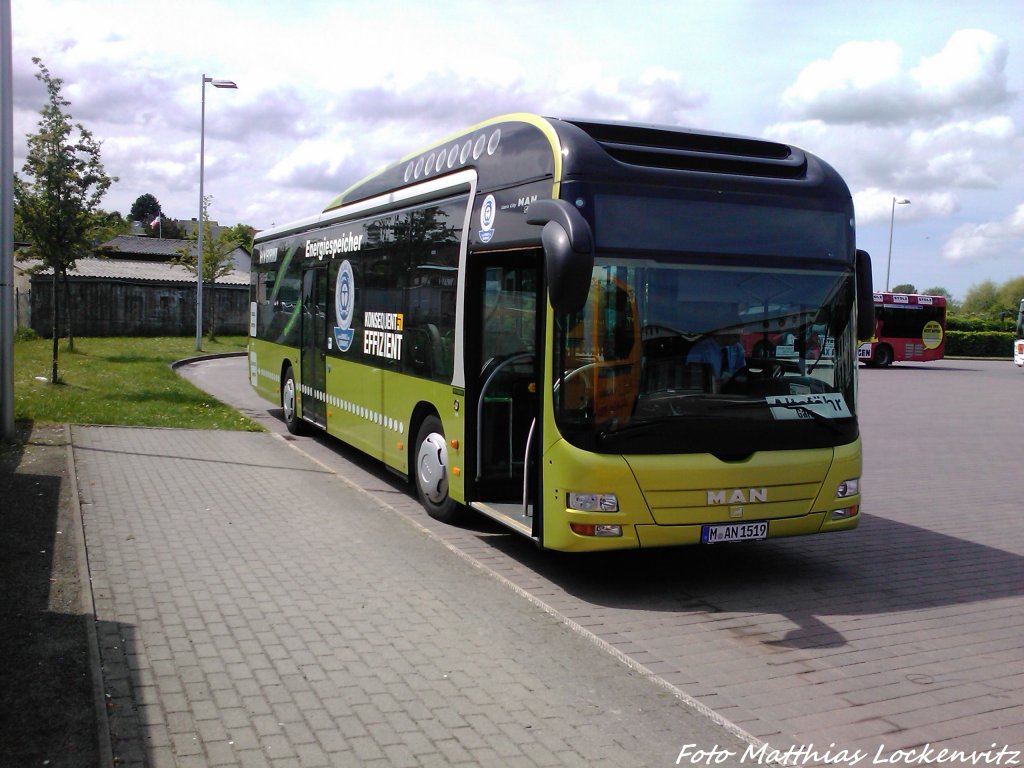 Ein Hybrid Bus aus M�nchen zugast beim RPNV / Hier steht der Bus vom Typ MAN aufm Busbahnhof in Bergen am 24.5.13