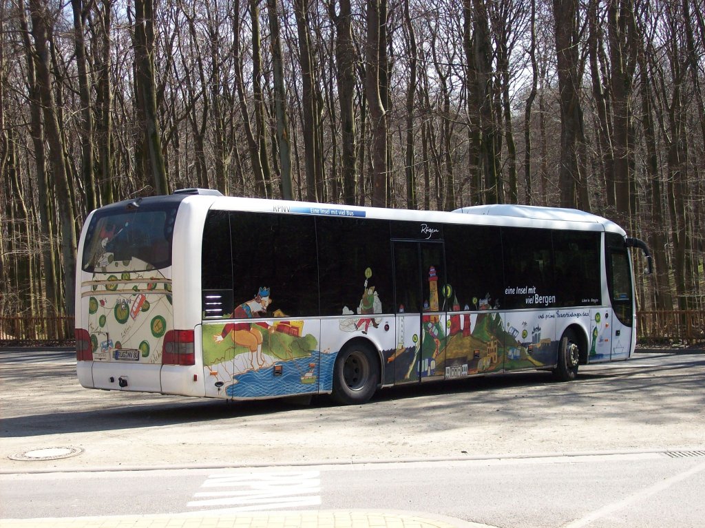 Ein MAN Lion's Regio des �PNV's auf R�gen am Parkplatz K�nigsstuhl.