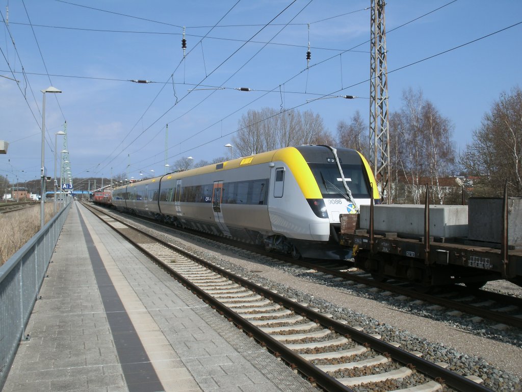 Eine �berraschung war der 18.April 2013 als ich den schwedischen X52 9086 dank eines haltzeigenden Signal`s in Bergen/R�gen fotografierten konnte. 