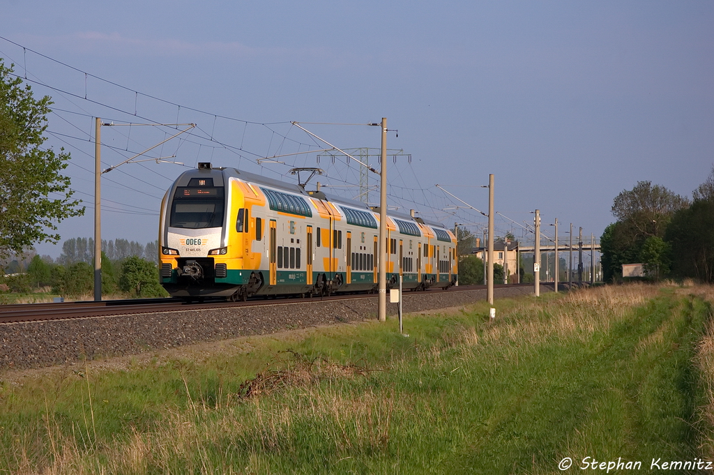 ET 445.105 (445 105-0) ODEG - Ostdeutsche Eisenbahn GmbH als RE2 (RE 37375) von Cottbus nach Wismar in Vietznitz. Wegen einer Versptung von ca 40min und einer berholung des ICE 892, wurde auf dem linken Gleis gefahren. 08.05.2013