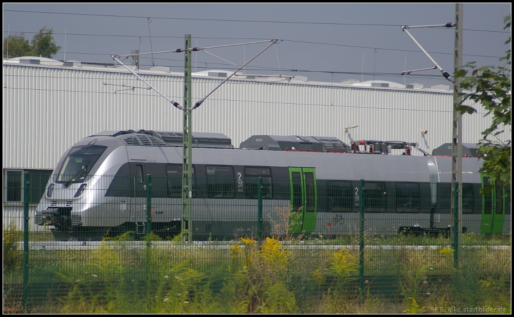 Für die S-Bahn Mitteldeutschland sind die in Silbergrau/Grün gehaltenen Talent 2 der Nummern 1442 201 bis 1442 215. Da einige Triebzüge der ersten Bauserie verschrottet wurden, werden deren Nummern mit führender 1 neu vergeben (94 80 1442 702-5 D-DB, gesehen Hennigsdorf b. Berlin 04.08.2012 - Bildveröffentlichung auf dmm.travel, Artikel  Neue Farben bei der Deutschen Bahn )