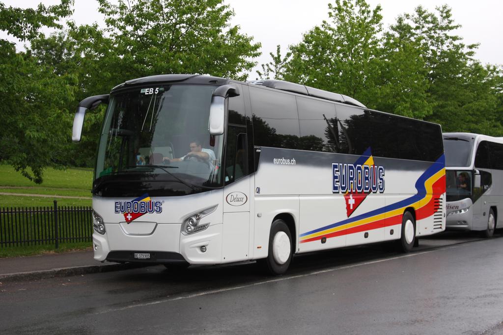 F�r das schweizer Unternehmen Eurobus war am 12.6.2012 dieser Scania
Reisebus in der norwegischen Hauptstadt Oslo unterwegs.