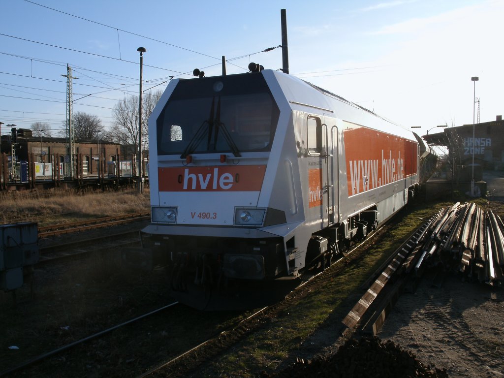 Hvle V490.3(264 008-4)am Nachmittag vom 05.M�rz 2012 in Bergen/R�gen.