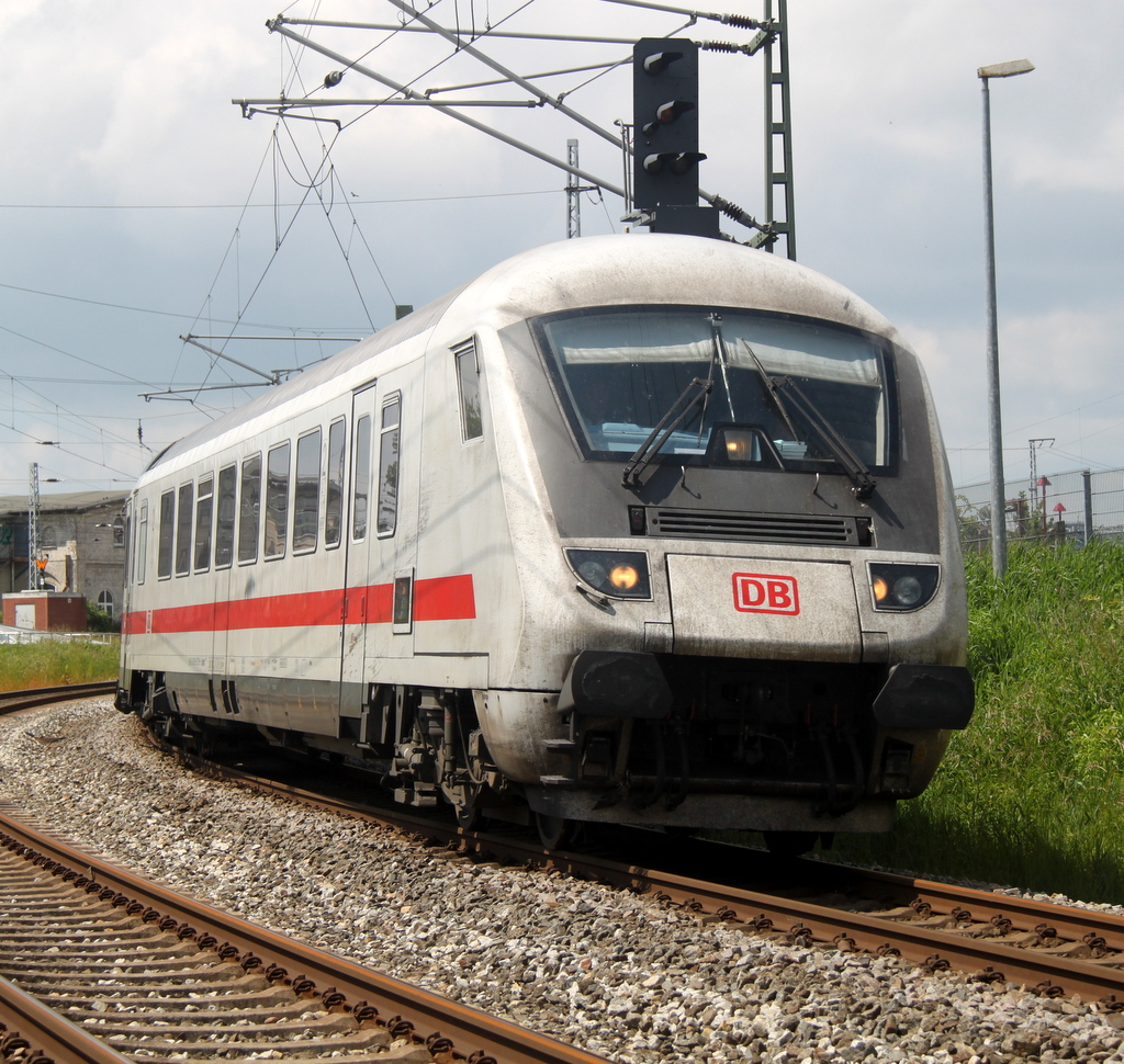 IC 2212 von Koblenz Hbf nach Ostseebad Binz bei der Ausfahrt im Rostocker Hbf.14.06.2013