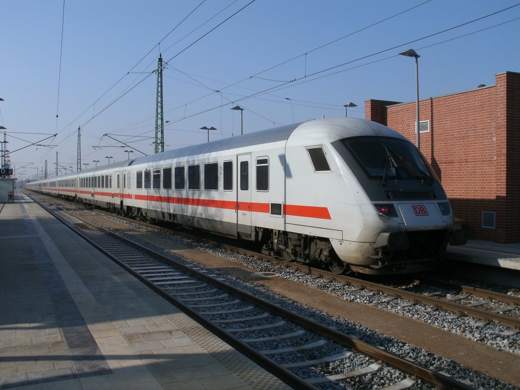 IC 2213 Binz-Stuttgart am 01.M�rz 2011 in Bergen/R�gen.