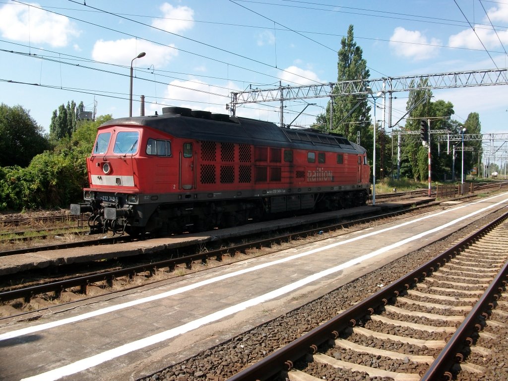 Im Polnischen Grenzbahnhof Szczecin Gumience war am 31.Juli 2010 232 349 unterwegs um einen Kesselzug nach Deutschland zu�bernehmen.