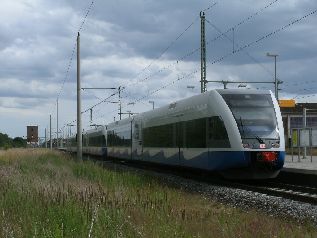 In Z�ssow warteten,am 23.Juni 2012 drei UBB 646 Triebwagen nach Swinoujscie.