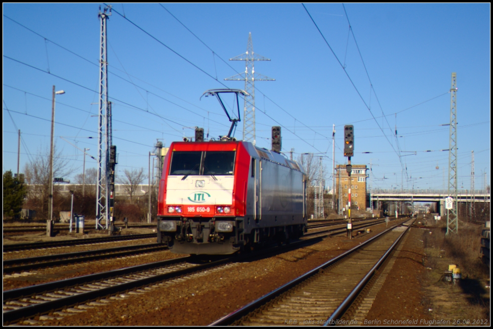 ITL 185 650-9 Lz am 26.02.2012 in Berlin Sch�nefeld-Flughafen Richtung Norden unterwegs.