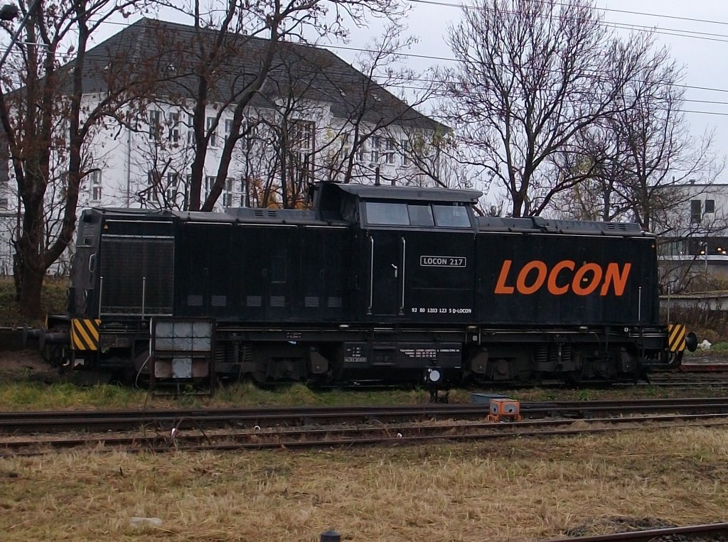 LOCON-212 auf der Ladestra�e in Bergen/R�gen am 21.November 2010.