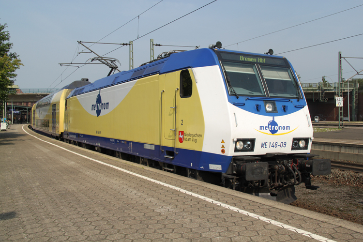 ME 146-09 mit Metronom Hamburg-Harburg nach Bremen Hbf kurz vor der Ausfahrt in Hamburg-Harburg.03.09.2011