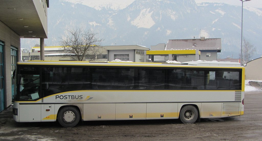Mercedes-Benz Integro von �BB-Postbus am 13.2.2012 in Brixlegg.