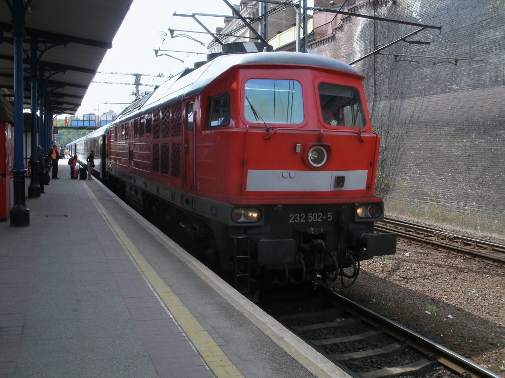 Nachdem 232 502 am 14.Mai 2010,den EC 178 aus Prag,in Angerm�nde �bernommen hatte,brachte Sie den EC nach Szczecin Glowny.