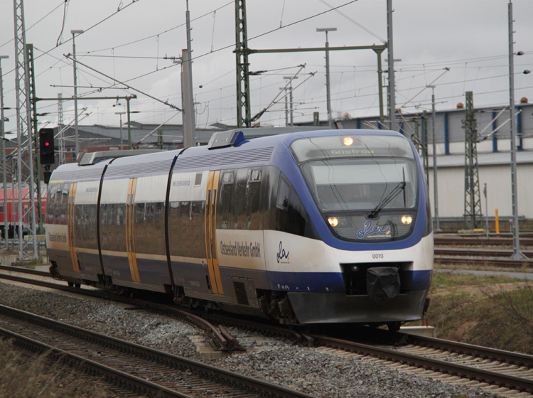 OLA VT 0010/643 117-4 auf dem Weg von Rostock Hbf nach Gstrow.20.01.2012