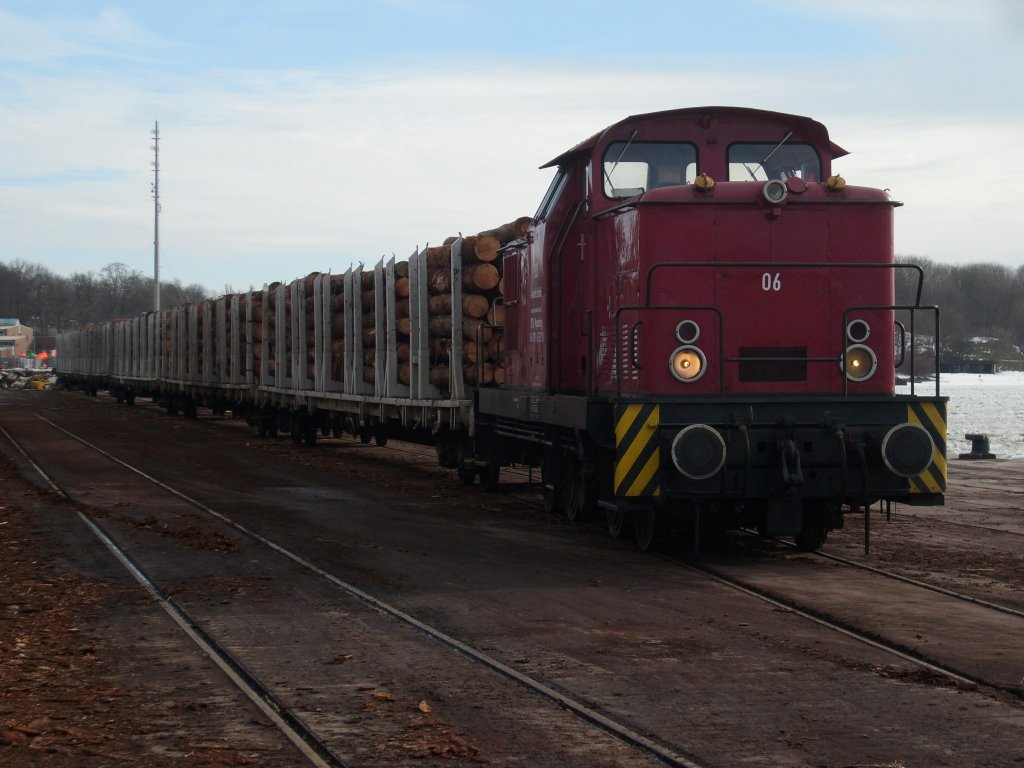 PBSV-Lok Nr.06 am 28.Februar 2010 im Stralsunder S�dhafen.