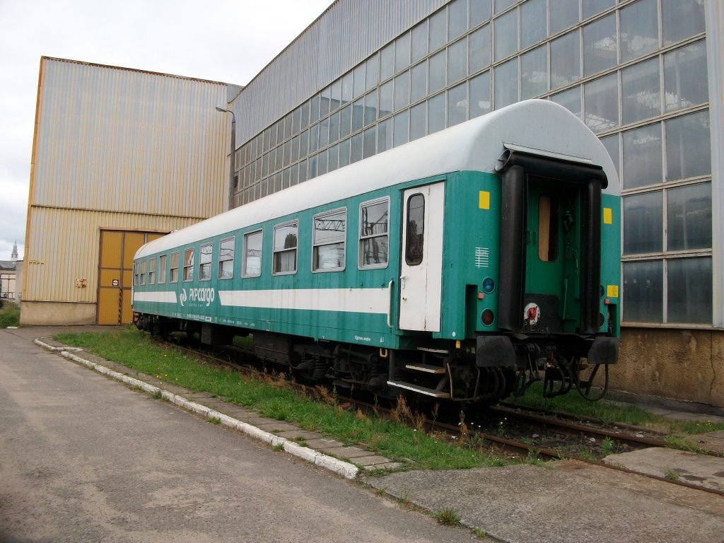 Polnischer Begleitwagen von PKP-Cargo abgestellt im Depot Szczecin Port Centralny am 07.August 2010