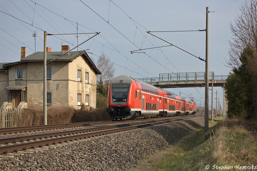 RE2  ODEG  (RE 37371) von Cottbus nach Wismar in Vietznitz und geschoben hatte die 114 005-2. Netten Gru� an den Tf! 18.04.2013
