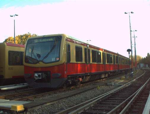 S-Bahn (BR 481) im BW Wannsee vor dem Einsatz an einem schnen Sonntag Morgen.