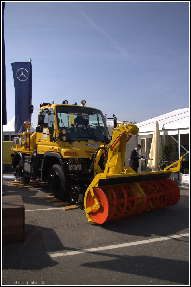 Schneeschleuder der DB Regio AG auf Basis eines Unimog U 400 auf der InnoTrans 2012 in Berlin (99 80 9907 017-4 D-DB)