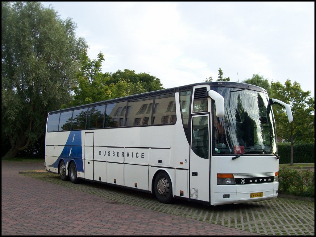 Setra 317 HDH von Busservice aus D�nemark in Bergen.