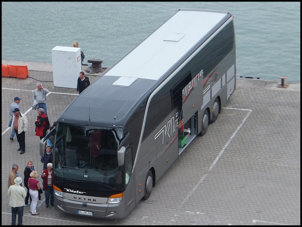 Setra 416 HDH von Kl�pfer aus Deutschland im Stadthafen Sassnitz.